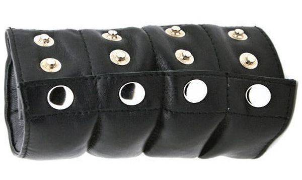 the chain gang leather ball stretcher